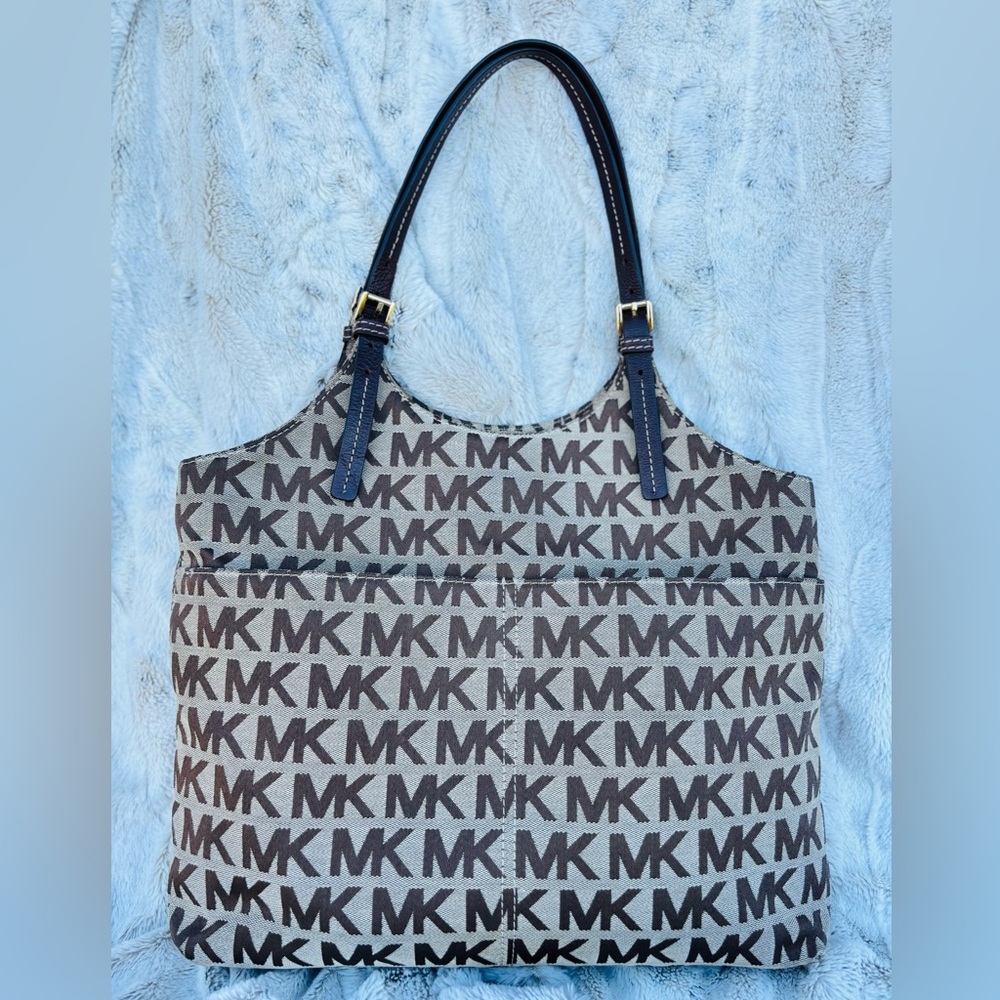 BUNDLE Michael Kors Monogram Tote, Wallet, and Duster Bag